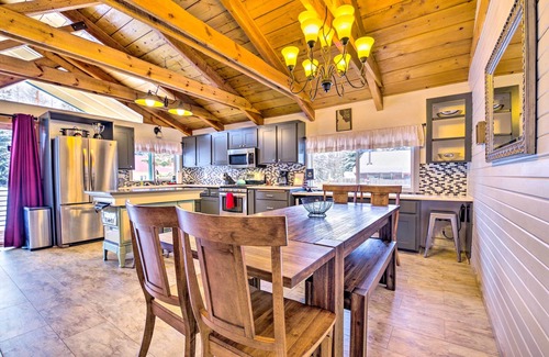 McCall Cabin | McCall Retreat w/Hot Tub - 1/2 Mi to Downtown!