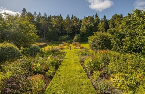 Maybole House | McDowell Cottage - Family Friendly Cottage on the Beautiful Blairquhan Estate