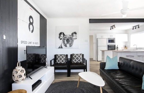 Dolphin Point House | Mcgrath welcomes you to The Nest with ocean views