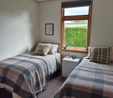 Te Anau House | McKerrow St