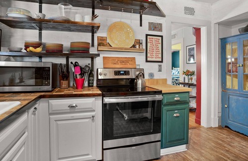 Beaufort House | MCRD Parris Island Grads & Families: Bungalow by the Bay in Beaufort Beaufort SC