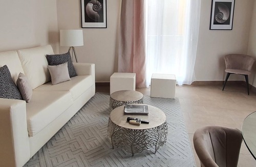 El Pilar Apartment | MD Balmes Street 2 City Center