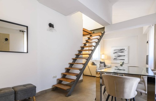 El Pilar Apartment | MD Balmes Street Duplex Apartment + Terrace