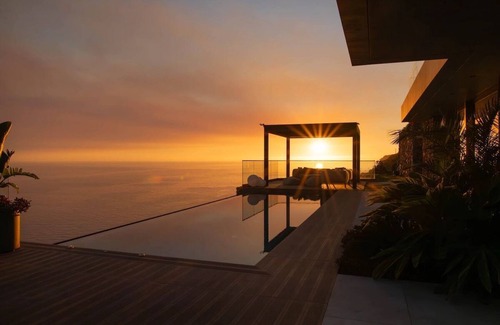 Arco da Calheta Villa | Mea Suna - Exclusive Oceanfront Villa in Madeira
