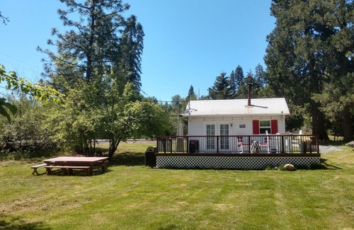Apple Hill House | Meadow Creek Cabin