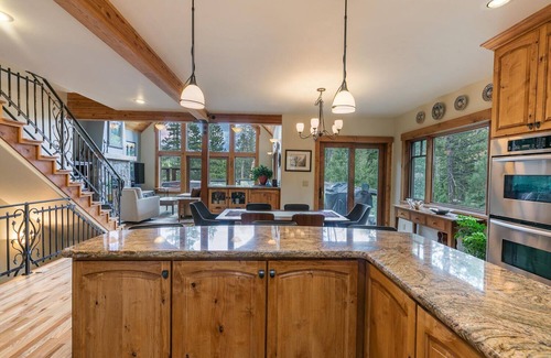 Truckee House | Meadow Magic: Tranquil 4BR+ Retreat Backing onto Open Space!