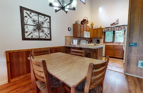 Mammoth Lakes Condo | Meadow Ridge 28 Spacious and Secluded, Private Washer Dryer, Close to Eagle by RedAwning