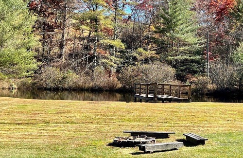 Laurel Springs Cabin | Meadow View-on Laurel Creek - Laurel Springs, NC