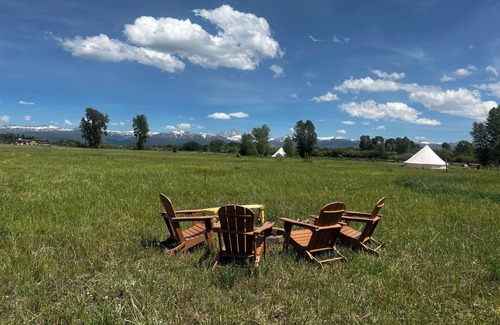 Tetonia RV Rental | Meadow View Tent Glamping