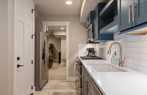 Columbia Falls Condo | Meadowlake condo - Summer pool and hot tub! AC for those hot summer days