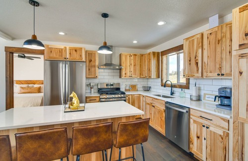 Indian Mountain Cabin | 'Meadowlark Mountain Club' w/Views of the Rockies