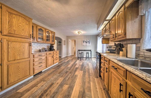 Meadville House | Meadville Home: Private Yard & Fishing Nearby