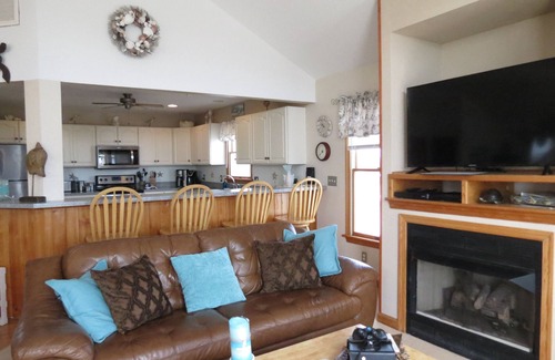 Carova Beach House | Meant To Be Your Home Away from Home 5 BR, 4.5 BA Pool Hot Tub Walk to 4X4 Beach