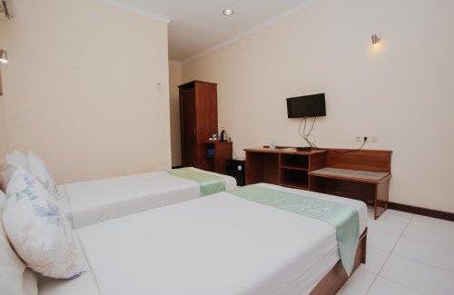 Tanjung Hotel | Medana Bay Marina