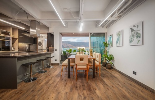 Laureles - Estadio Apartment | ❤ Medellín Luxury Penthouse l Private Jacuzzi l Multiple Balconies
