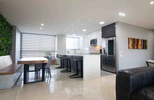 Los Naranjos Apartment | MEDELLIN! Dream Apt. with the best views. right next to Amsterdam Plaza!