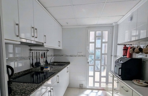 Quesada House | Mediterranean 3 Bed Townhouse CQ44