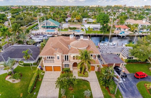 Beachway Estates House | Mediterranean 5 Bedroom Mansion on the water with pool and Hot Tub