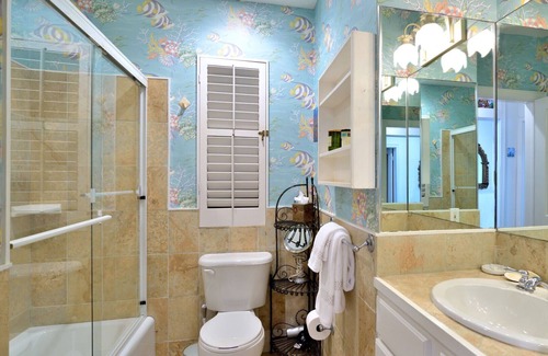 White Street Gallery District House | Mediterranean Caribbean Villa ~ Private Pool, Pet Friendly