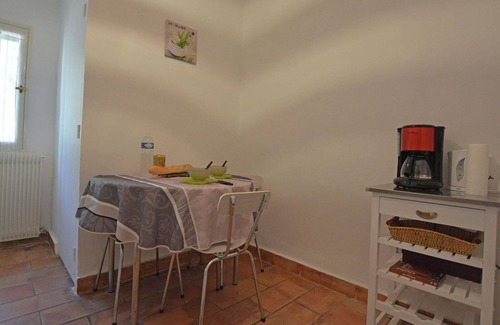 Vergeze Villa | Mediterranean Garden Retreat