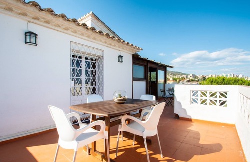 Alella House | Mediterranean heaven with sea views