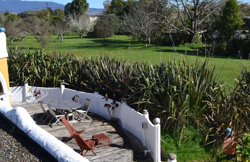 Pohara House | Mediterranean style home only 2 mins walk to beach