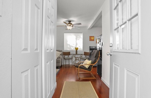 South Medlock Place Cottage | MEDLOCK PLACE GUESTHOUSE
