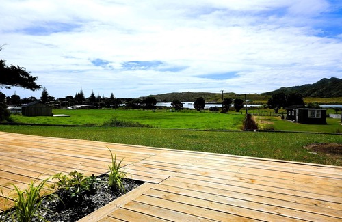 Waitomo District House | Mee ‘N G’s Boat Shed nMarokopa’s finest luxury stay!