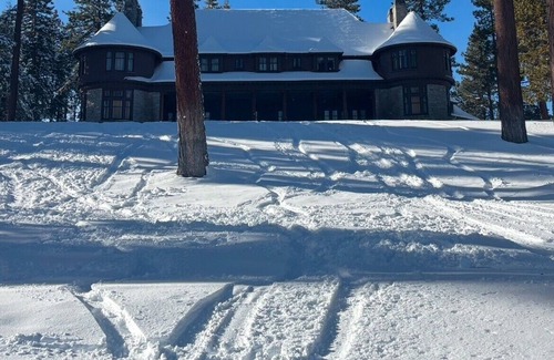 Meeks Bay House | Meeks Bay Chalet - Short Walk to Prestine Beach!, Meeks Bay Chalet