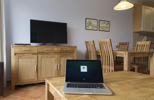 Kuehlungsborn Apartment | Meeresblick - inklusive saisonalem privatem Strandkorb