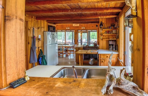Rangeley Plantation Cottage | Meerman Camp - PRIVATE Rangeley Lake waterfront cottage, with a small beach!