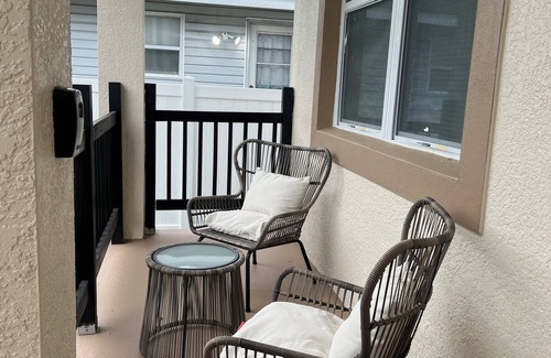 Northwest Orlando House | Meet. Play. Stay. Relax & Play in Orlando
