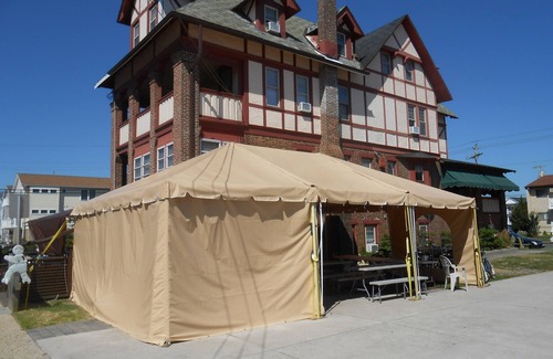North End House | Mega-Mansion 14 Bedrooms 9+ Baths @12th & Central, Sleeps 15-46 Guests, A/C