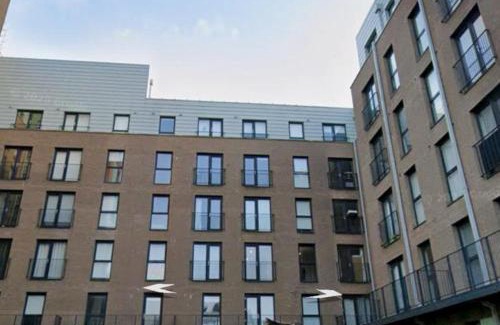 Salford Apartment | Mega3 Luxury 2Bedrooms Apartment -2Baths, 2Toilets