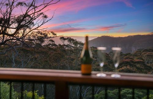 Katoomba House | Megalong Valley Lookout Cottage