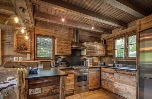 Demi-Quartier Ski Chalet | MEGEVE Traditional wooden chalet in the heart of the mountains - 8 peoplenn