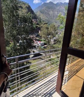 Jhakri House | MEHTA Guest House