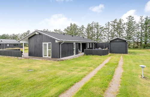 Grønhøj House | "Meino" - 1.4km from the sea by Interhome