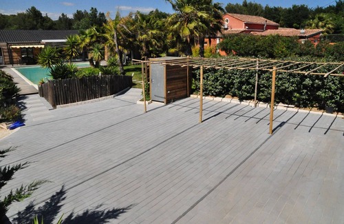 La Londe-les-Maures Apartment | Mekong Suite 2 adults + 2 children in Villa-Carroubier - Exotic standing