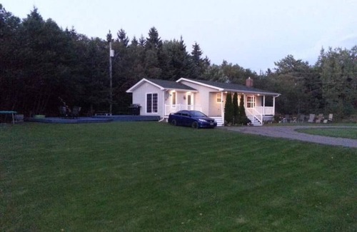 Grand-Digue House | Mel's Relaxing Summer Chalet