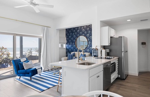 Melbourne Beach Condo | Melbourne Beachfront Oasis - Cocoa Beach Bungalow