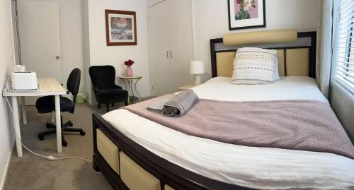 Point Cook House | Melbourne Lakes 2BR House