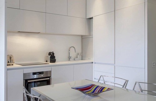Tel Aviv City Center Apartment | Melchett Plume in Tel Aviv-Yafo