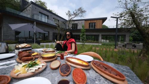 Masukiye Hotel | Melekona House