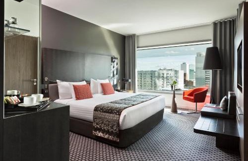 Gambetta Hotel | Melia Paris La Defense