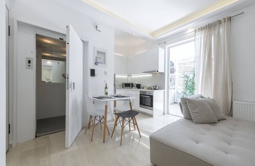 Filopappou Apartment | MeliDi Luxury Penthouse in Koukaki