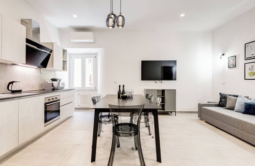 Vatican Villa | Melo Residence - Three Bedroom Villa, Sleeps 8