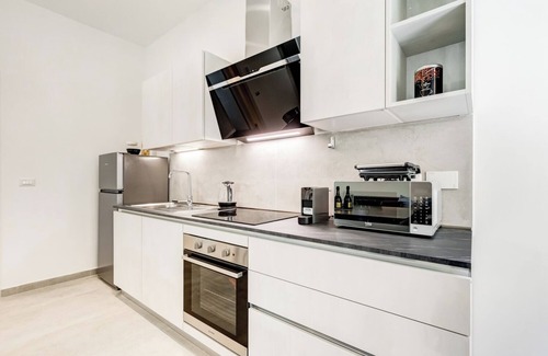 Vatican Villa | Melo Residence - Three Bedroom Villa, Sleeps 8