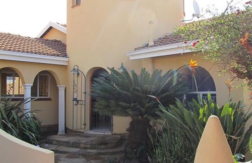 The Reeds House | Melody Guest House