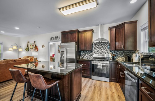 Fort Payne House | Melody Ridge | Fort Payne | Fast Wi-Fi | King Suite | 4 Smart TVs | Soaking Tub